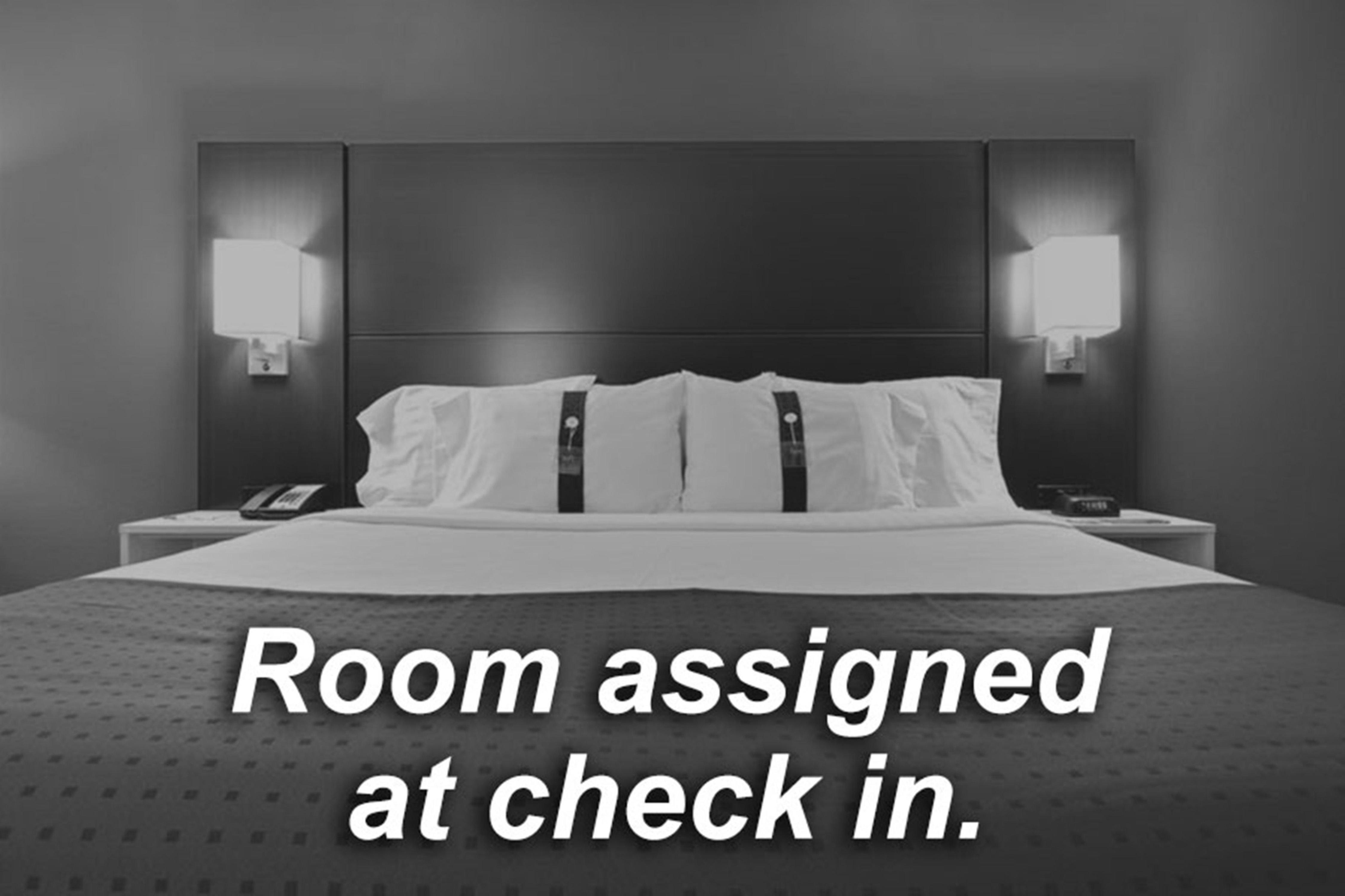 Holiday Inn Express And Suites Batavia By Ihg Esterno foto