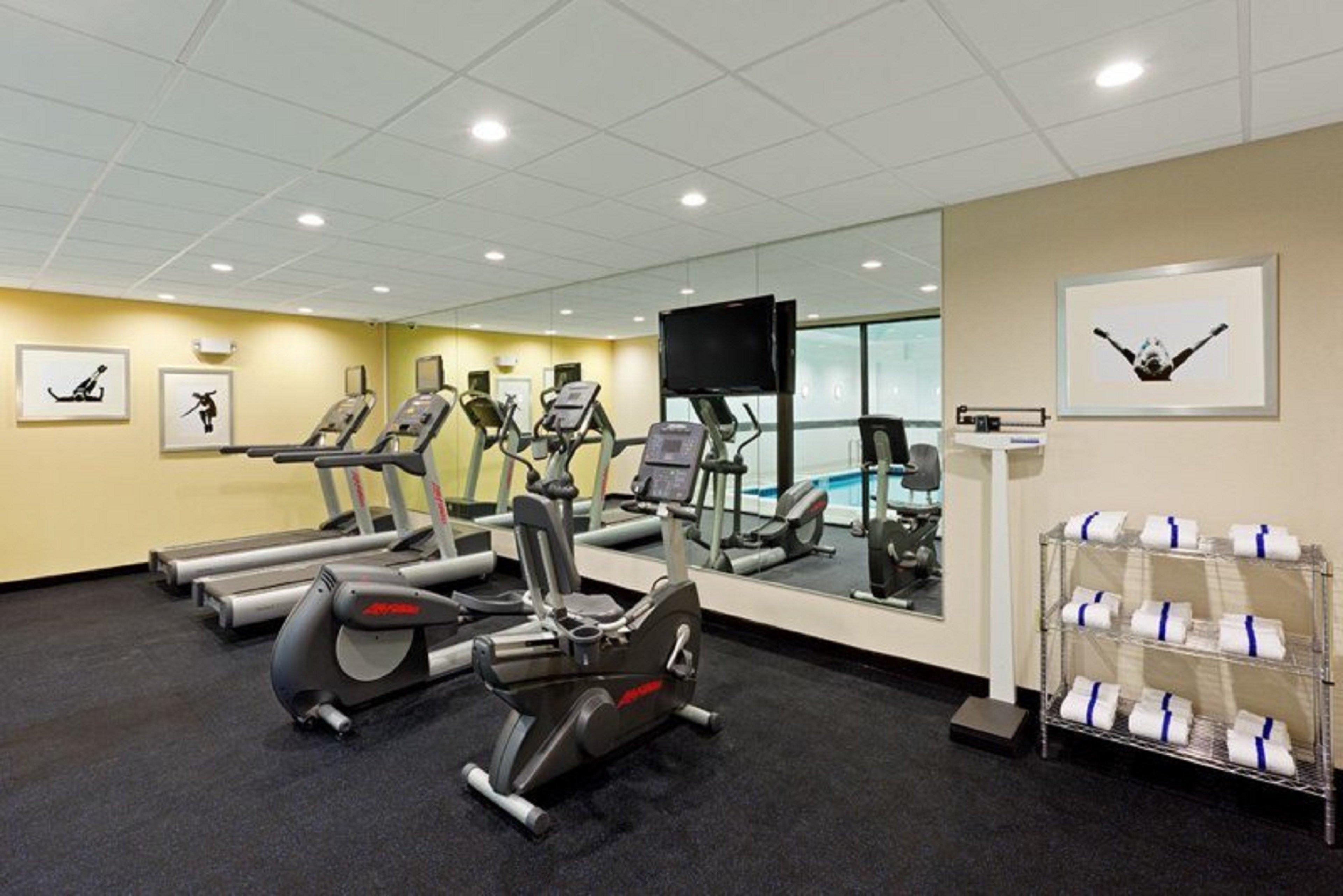 Holiday Inn Express And Suites Batavia By Ihg Esterno foto