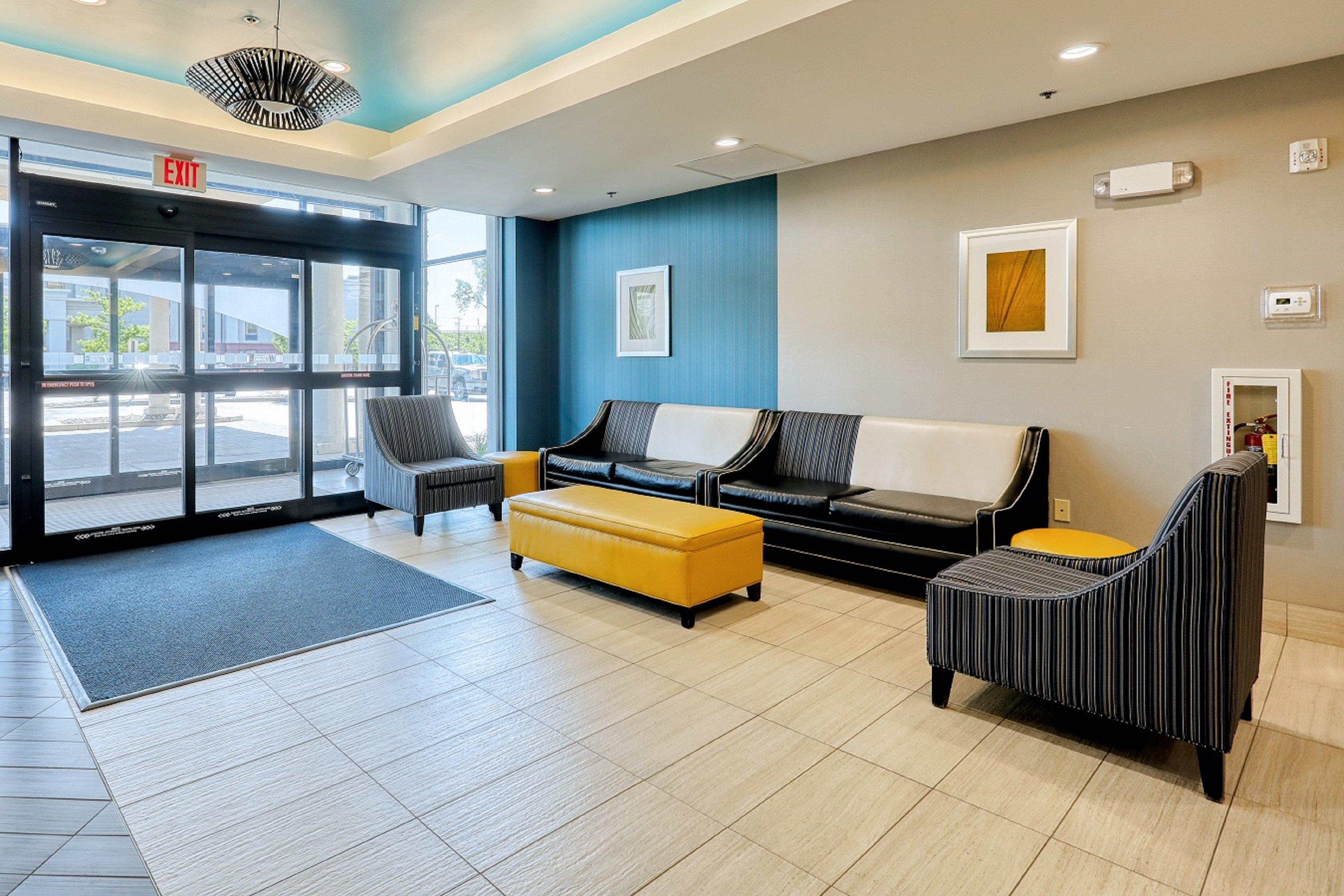 Holiday Inn Express And Suites Batavia By Ihg Esterno foto