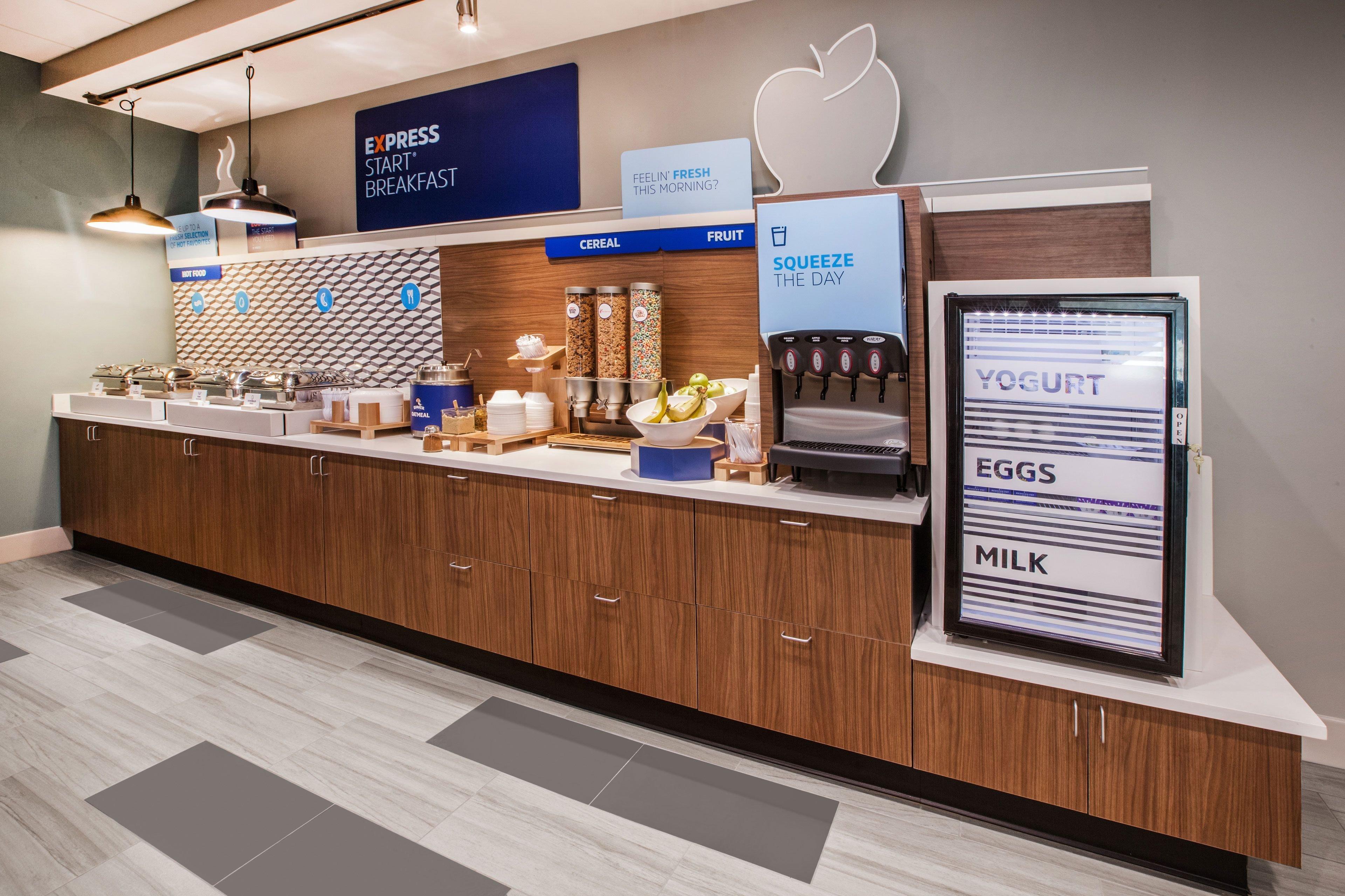 Holiday Inn Express And Suites Batavia By Ihg Esterno foto