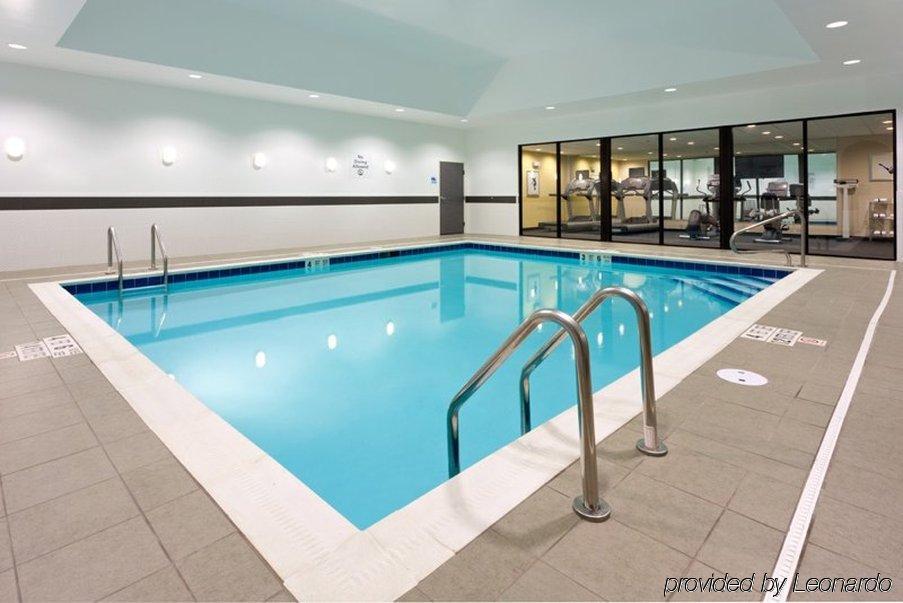 Holiday Inn Express And Suites Batavia By Ihg Esterno foto